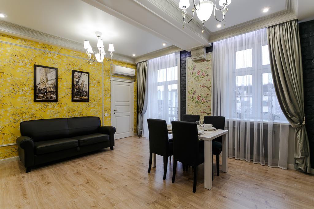 Royal Rent Minsk Apartment Ngoại thất bức ảnh